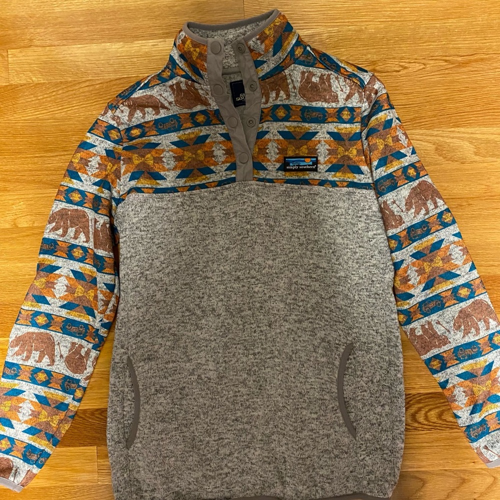 Simple southern pullover